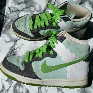 Nike 6.0 Dunk High Green Women's Size 9